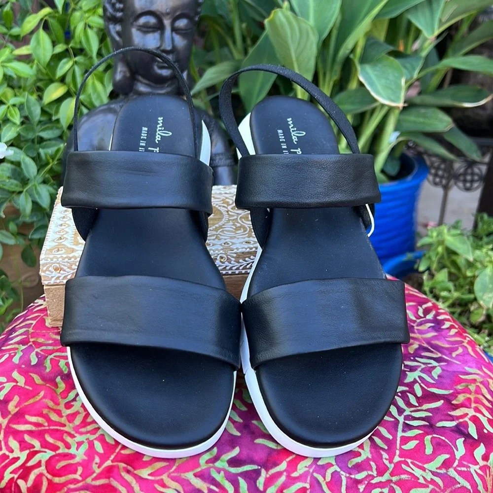 New Black Leather Strappy Slip On Cushion Sandals - Picture 14 of 15